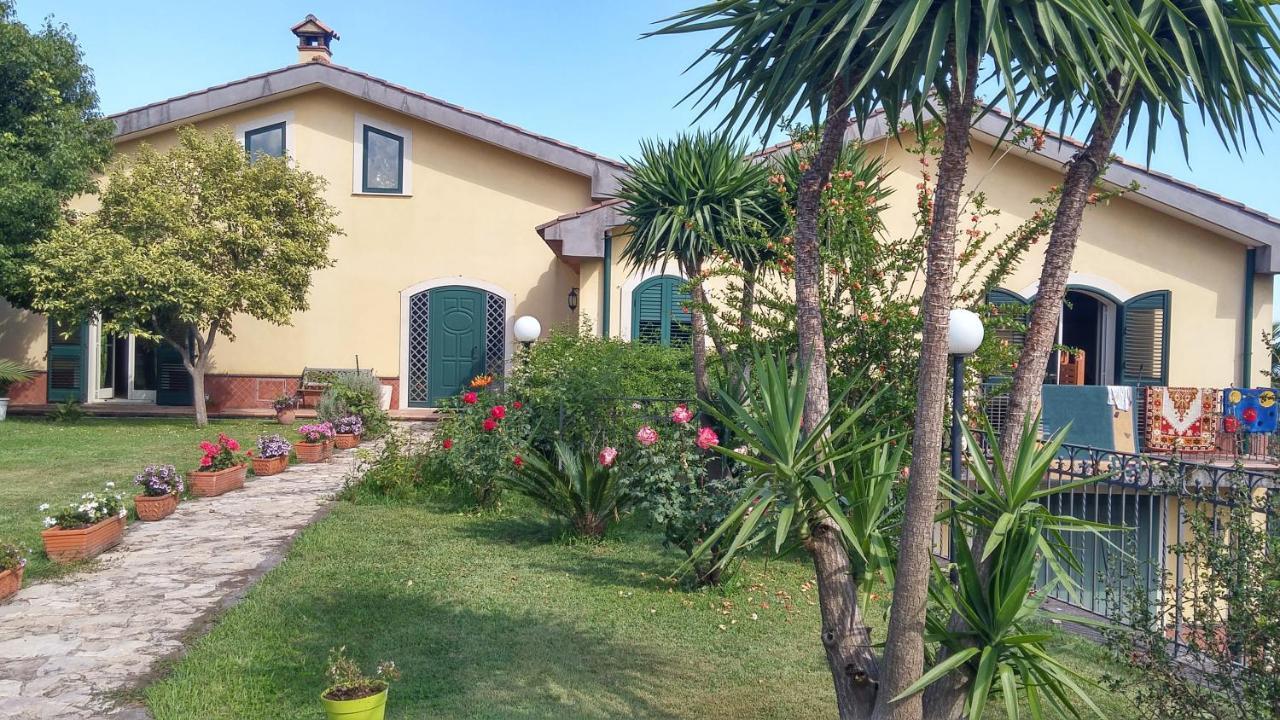 La Casa Del Melograno Bed & Breakfast Santa Venerina Exterior photo