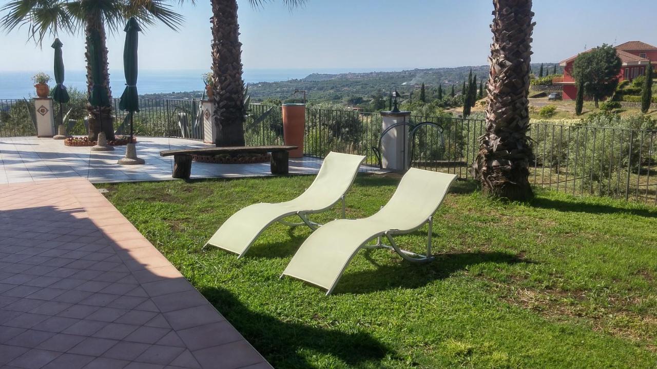 La Casa Del Melograno Bed & Breakfast Santa Venerina Exterior photo