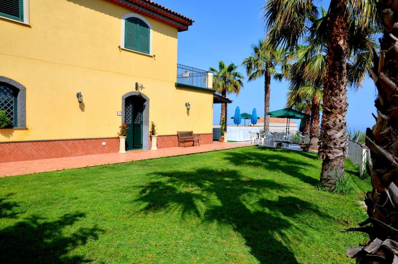 La Casa Del Melograno Bed & Breakfast Santa Venerina Exterior photo