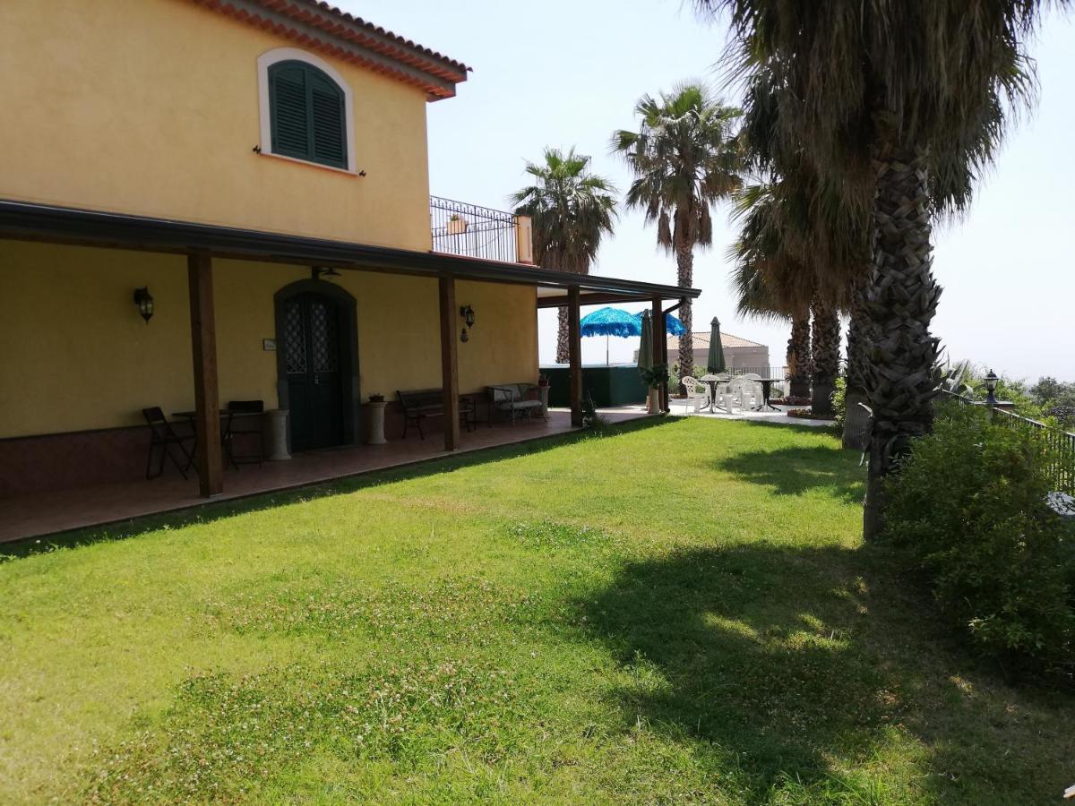 La Casa Del Melograno Bed & Breakfast Santa Venerina Exterior photo